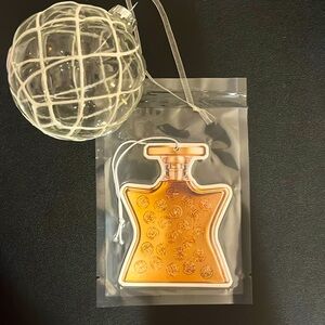 AIR FRESHENER (BOND No. 9 scent ) well sealed and amazing smell!